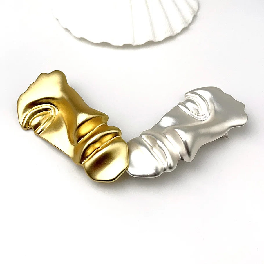 Half Face Statement Brooch – Artful Expression for Every Day