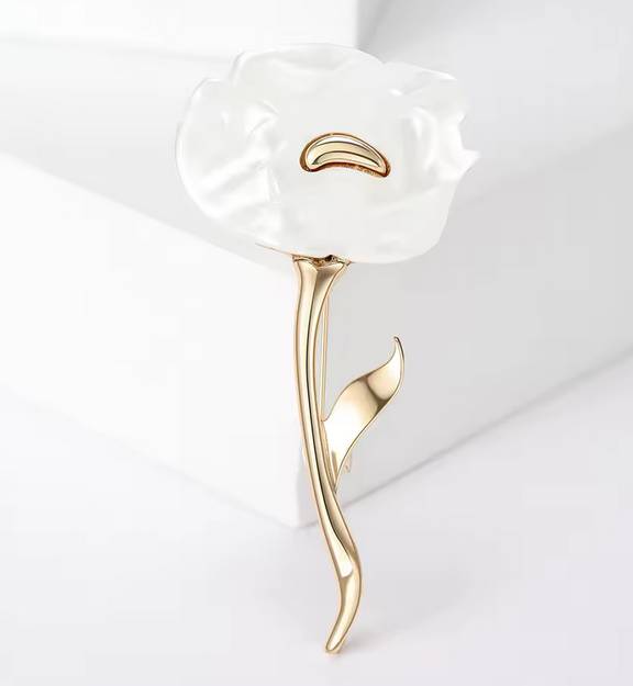 Resin Rose Brooch – A Bloom That Never Fades