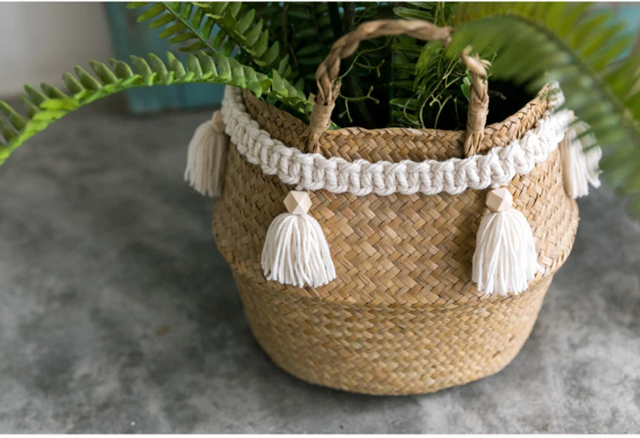 Handwoven Seagrass Basket with Tassel — Natural Elegance for Your Home