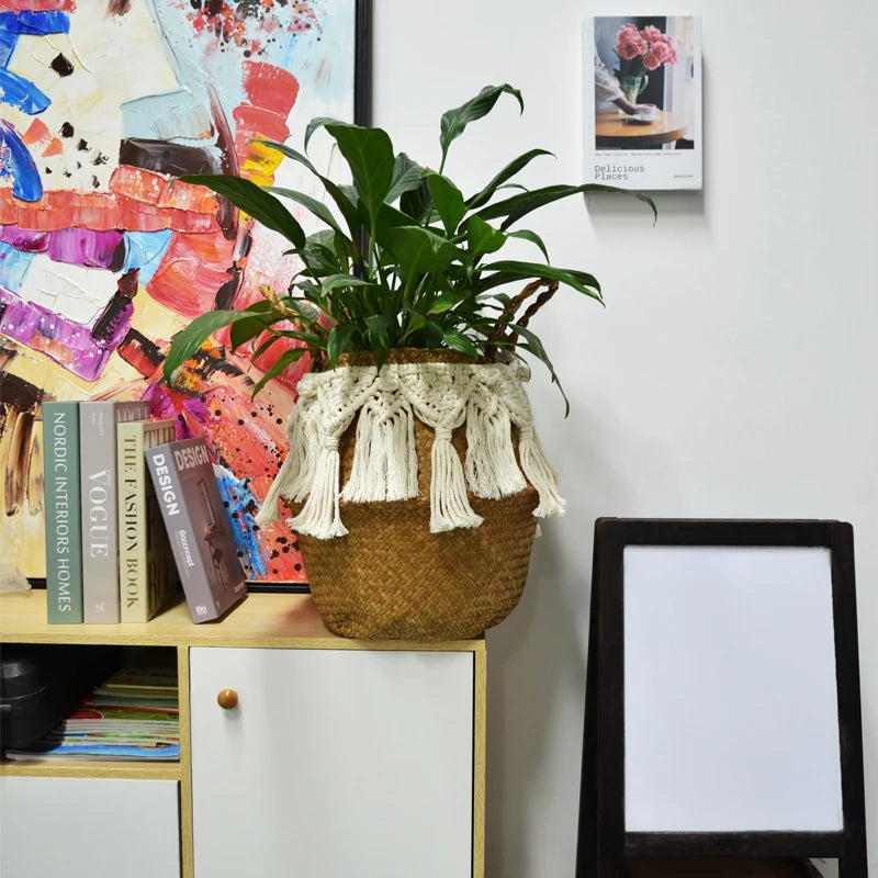 Handwoven Seagrass Basket with Tassel — Natural Elegance for Your Home