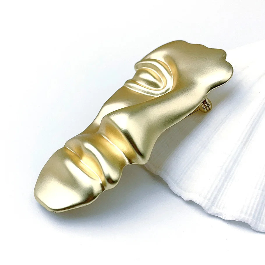 Half Face Statement Brooch – Artful Expression for Every Day