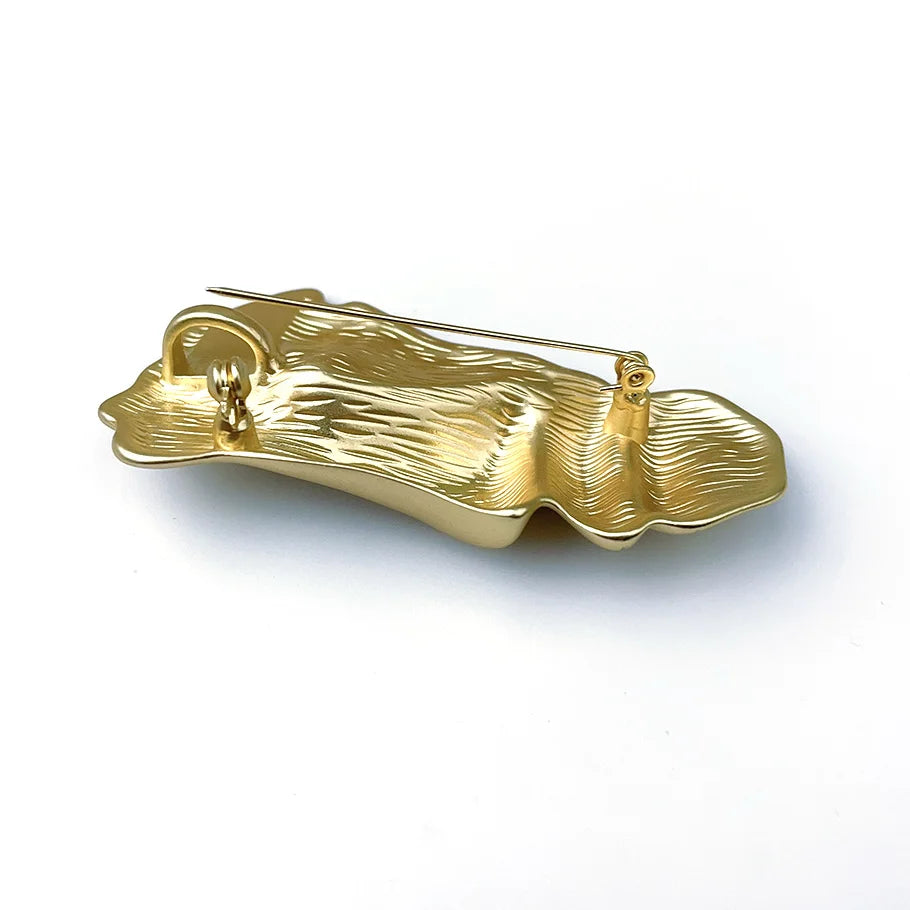 Half Face Statement Brooch – Artful Expression for Every Day