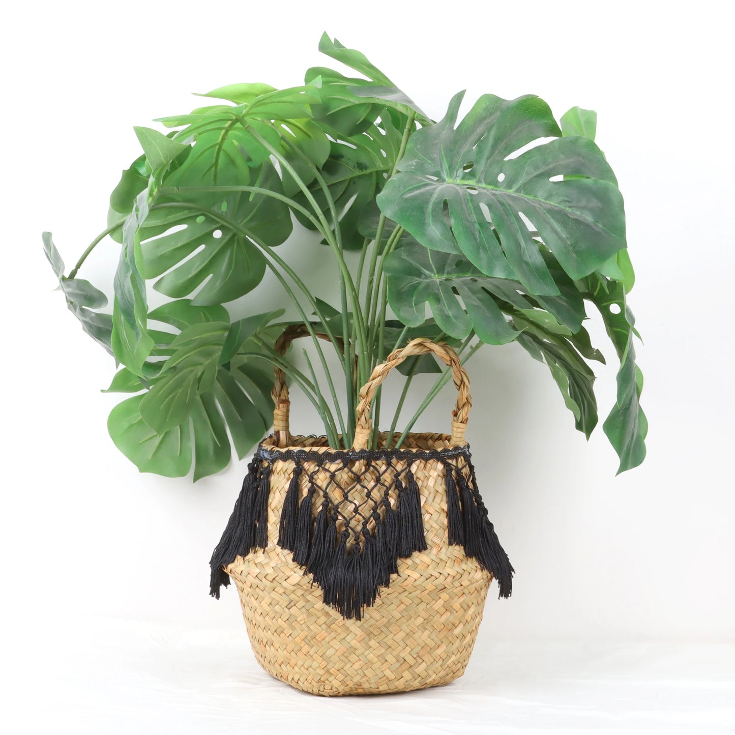 Handwoven Seagrass Basket — Natural Beauty & Effortless Storage