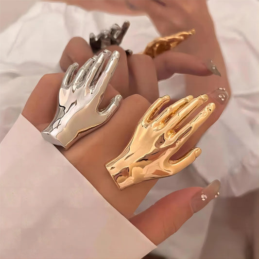 Glossy Hand Brooch – Expressive Detail for Any Look